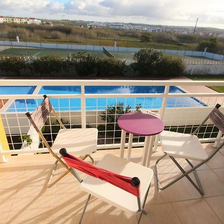 Bed and breakfast Surf House Baleal Extérieur photo