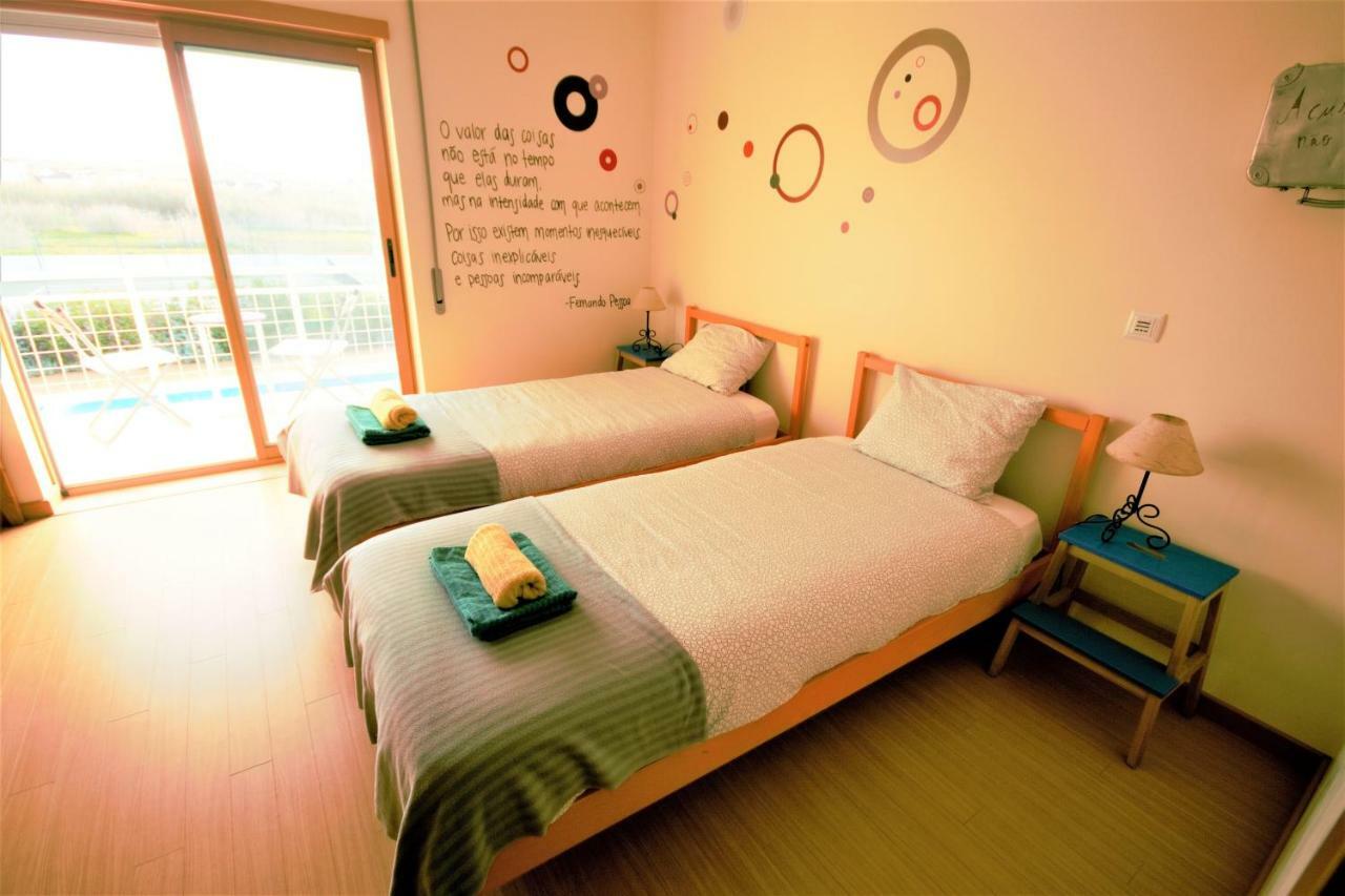 Bed and breakfast Surf House Baleal Extérieur photo
