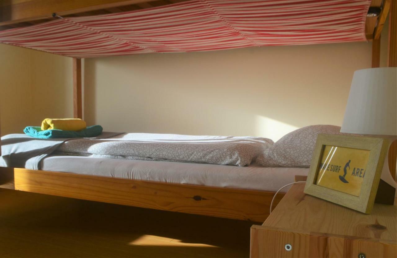 Bed and breakfast Surf House Baleal Extérieur photo