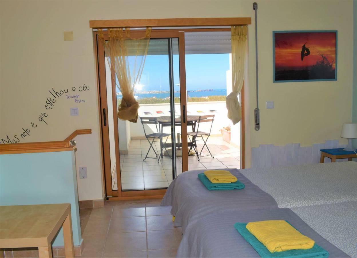 Bed and breakfast Surf House Baleal Extérieur photo