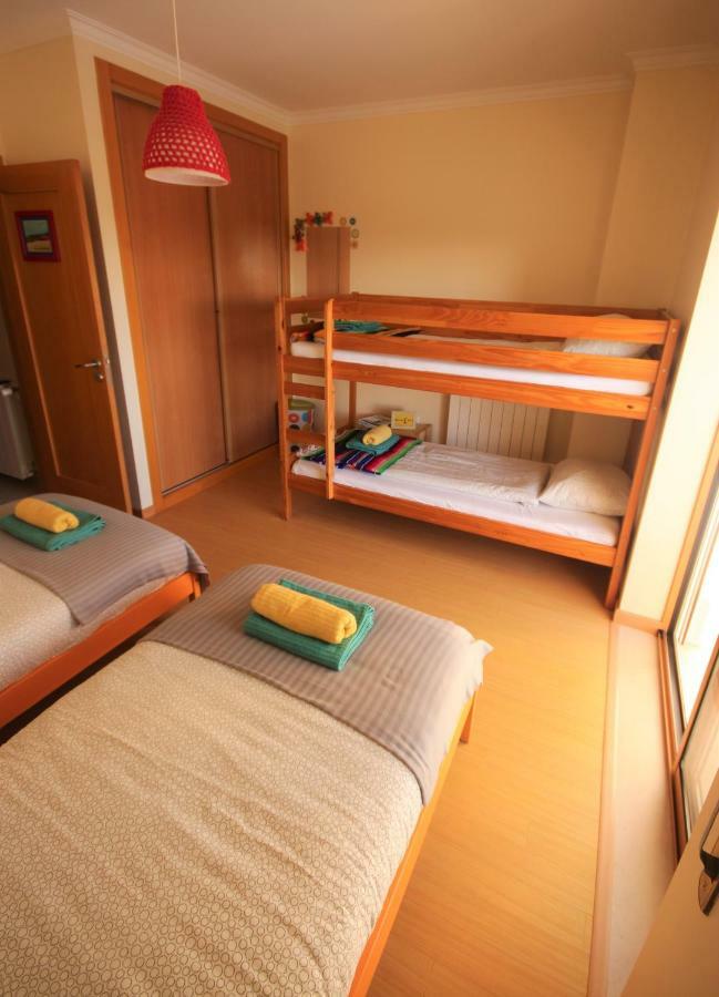 Bed and breakfast Surf House Baleal Extérieur photo